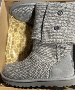 uggs boots​
