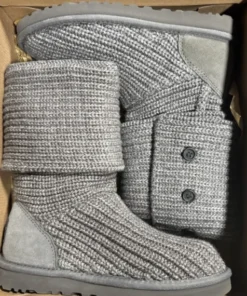 uggs boots​